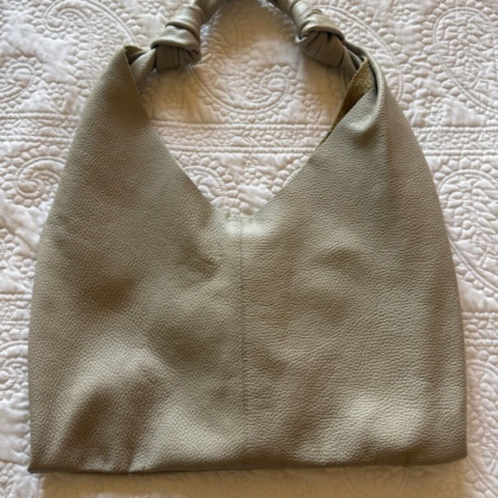 cur veritable shoulder bag